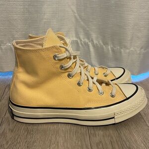 Platform converse